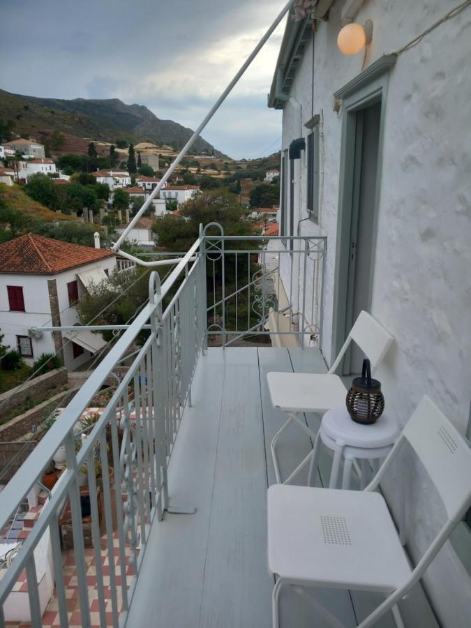 Апартаменты Iolis Loft Hydra Экстерьер фото